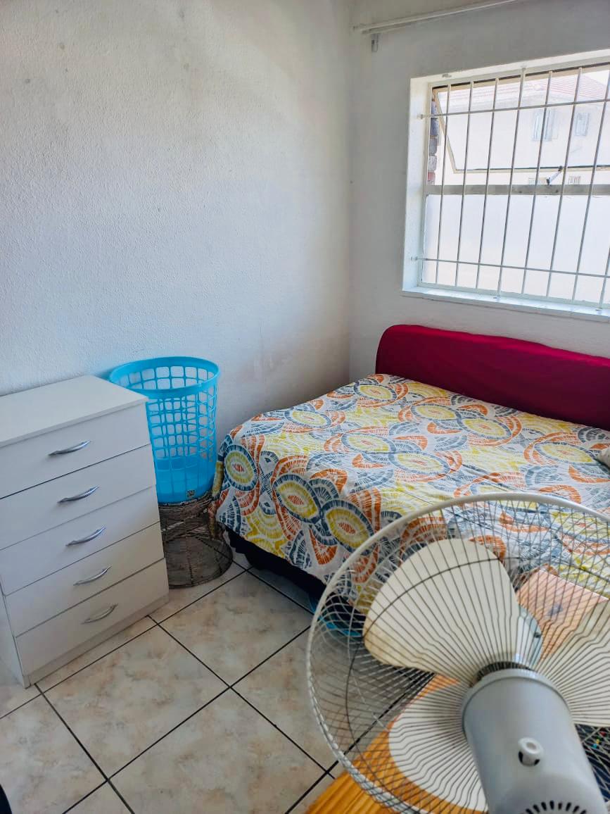 2 Bedroom Property for Sale in Maitland Western Cape